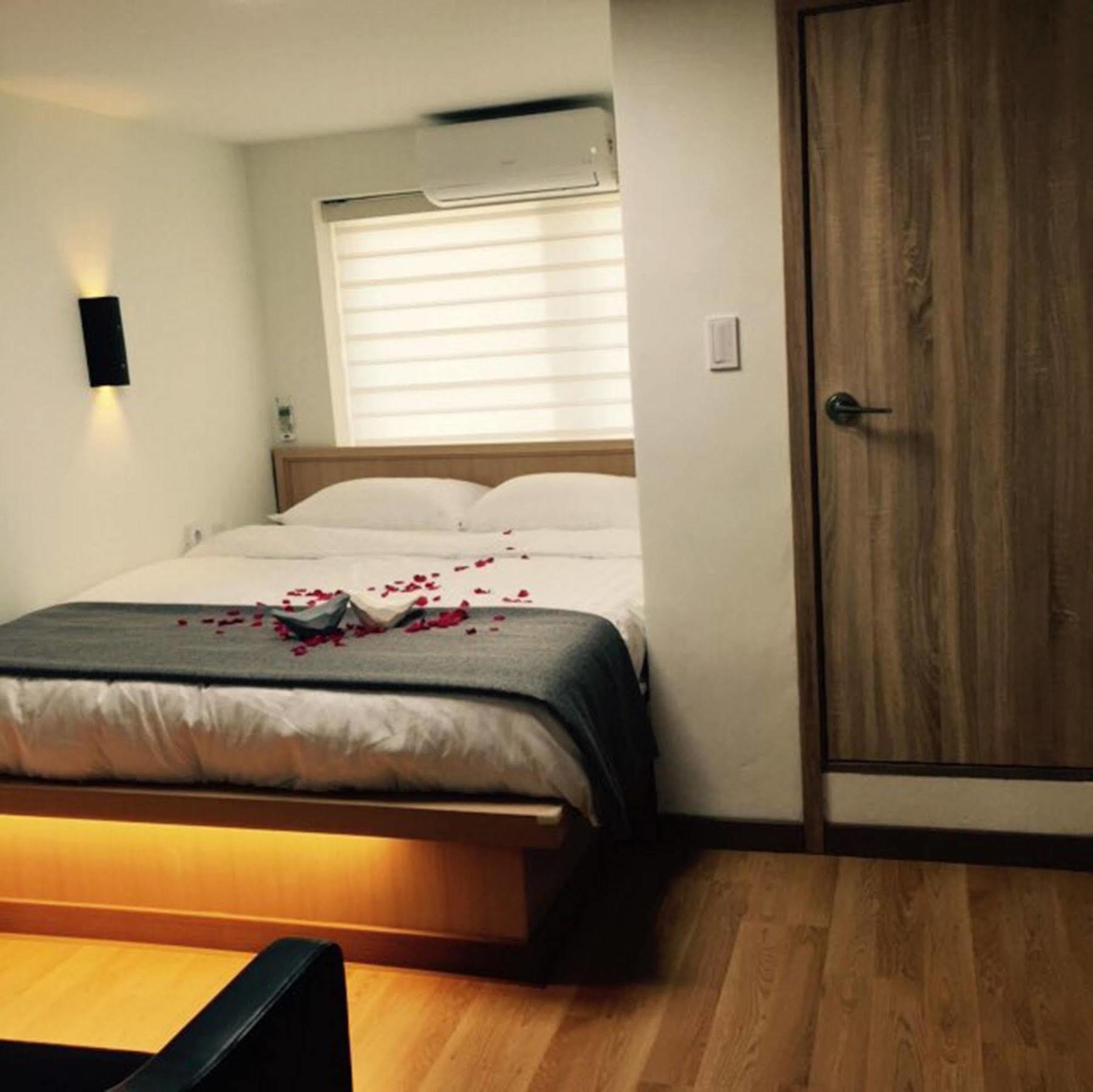Woo Guest House Seul Exterior foto